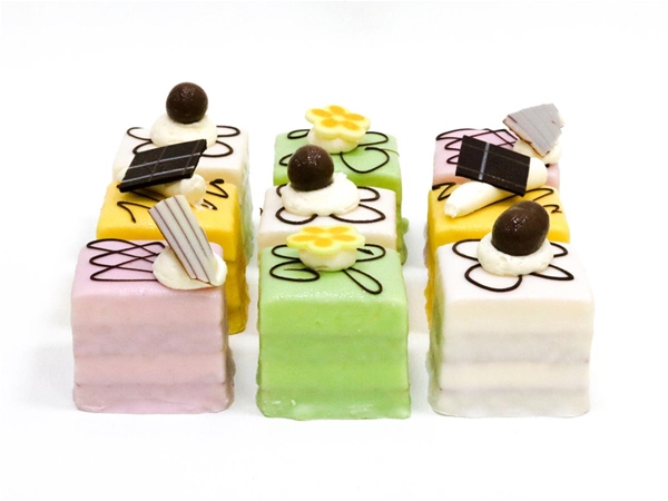 Petit fours 9_stuks